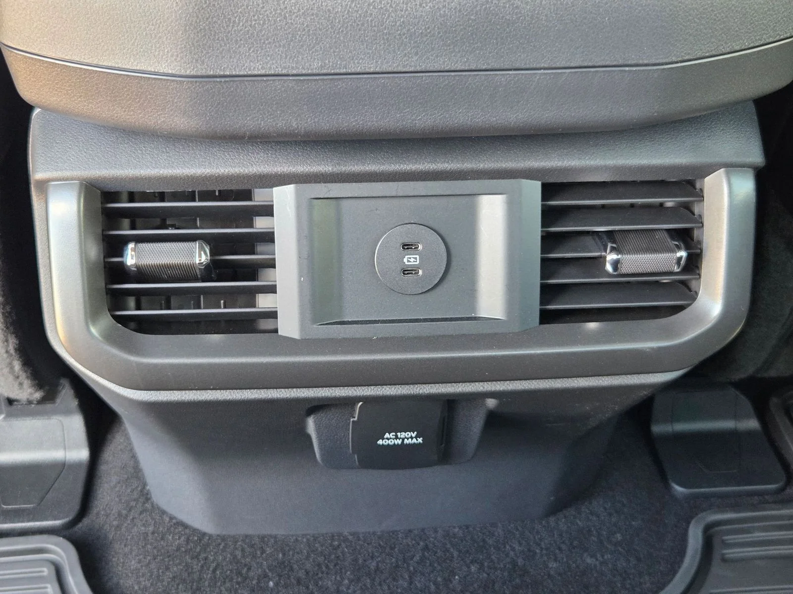 New 2026 Iconic Silver Metallic Ford Lariat® image 26