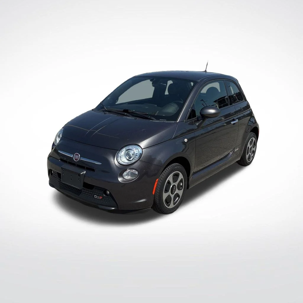 2018 FIAT 500e Battery Electric's photo