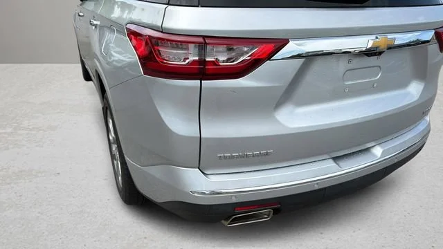 Used 2019 SILVER ICE METALLIC Chevrolet Premier image 37