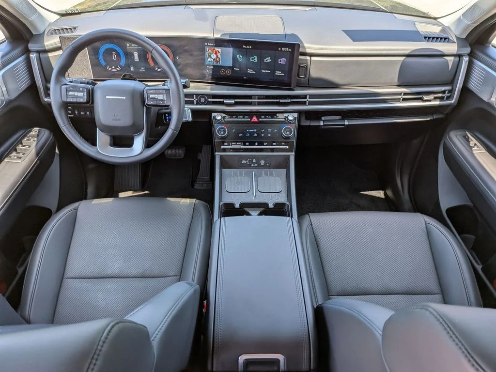 Used 2026 Black Hyundai SEL image 25