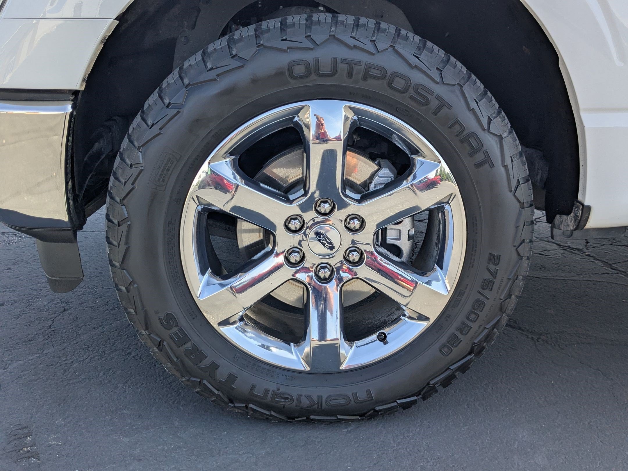 Used 2023 Oxford White Ford LARIAT image 38