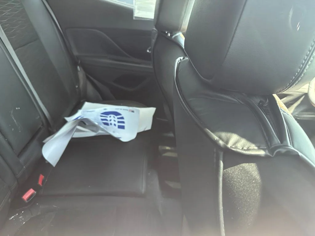 Used 2016  Buick Convenience image 27