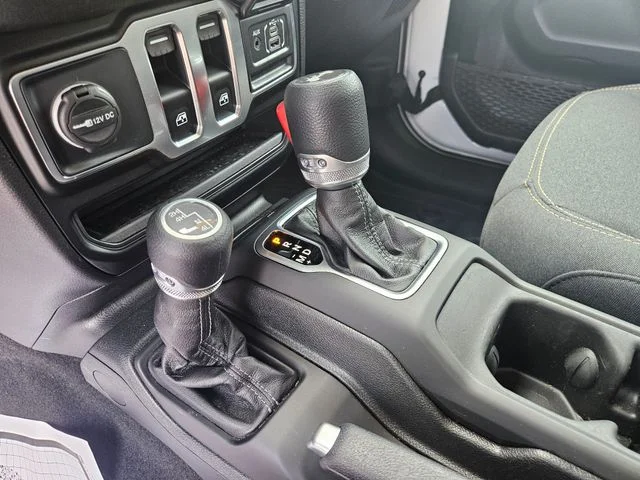 Used 2025 White Jeep Sport S image 24