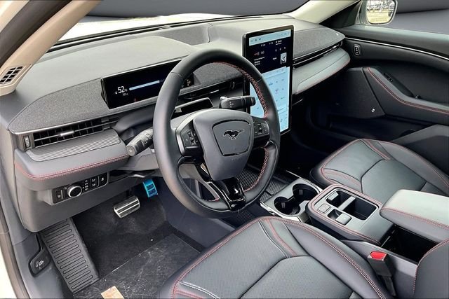 2025 Ford Mustang Mach-E Premium - Photo 7
