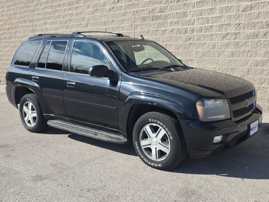 Used 2009 Black Chevrolet LT image 14