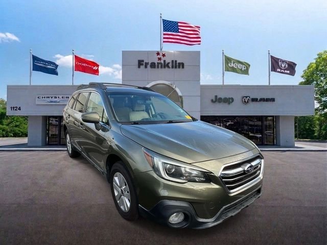 Used 2019 Green Subaru 2.5i Premium image 1