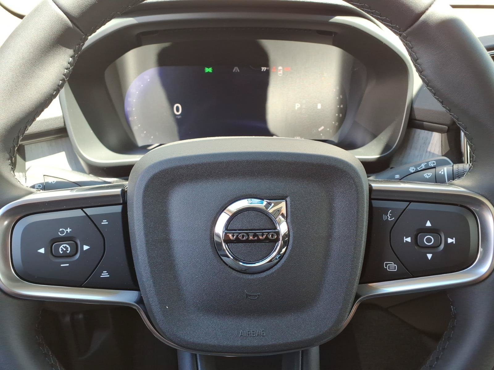 New 2026 Onyx Black Volvo Plus image 10