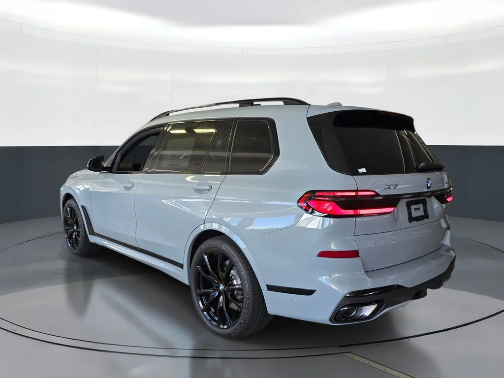 New 2027 Brooklyn Grey Metallic BMW xDrive40i image 4