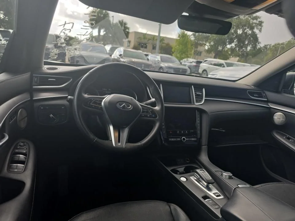 Certified Used 2023 Gray INFINITI LUXE image 6