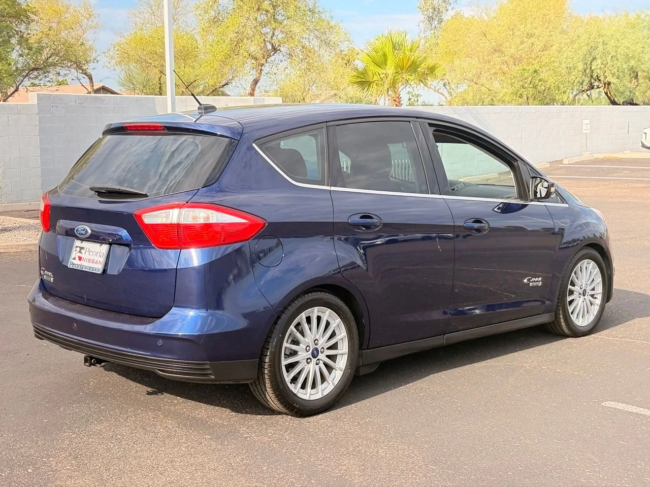 Used 2016 Kona Blue Ford SEL image 5