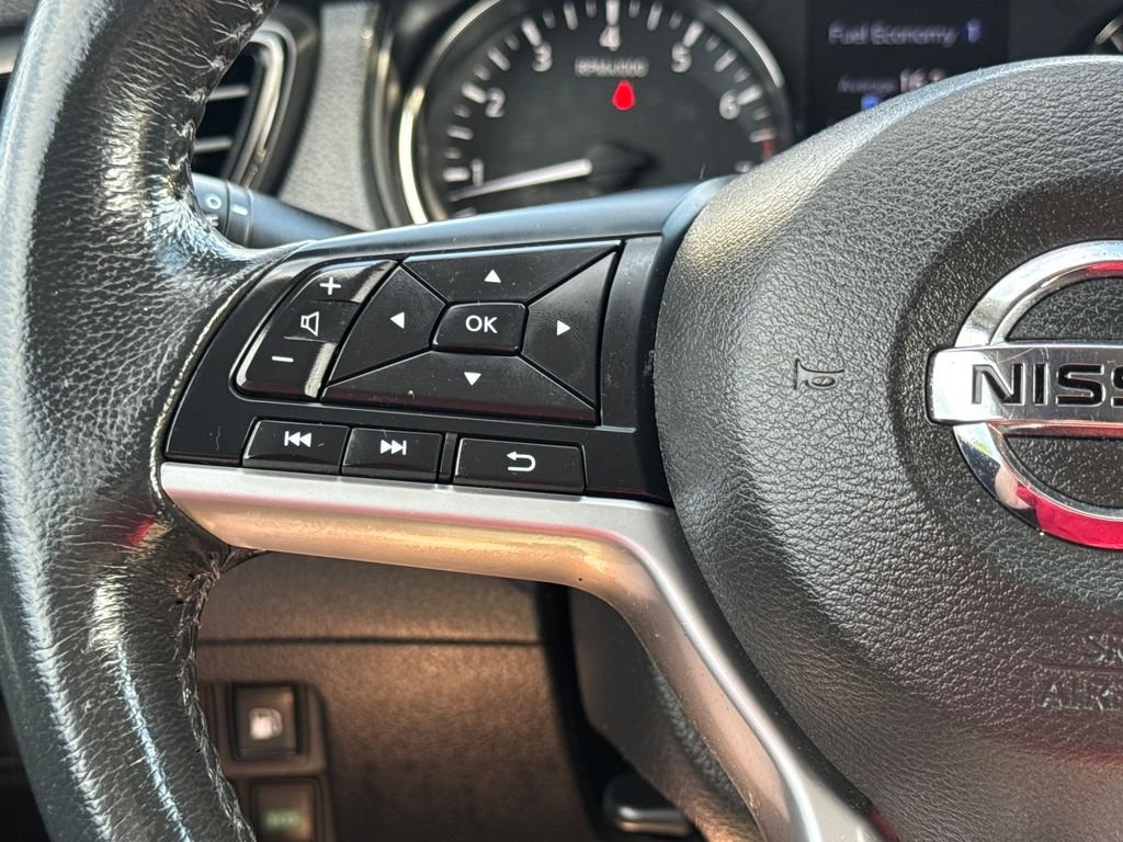 Used 2018 Silver Nissan SV image 20