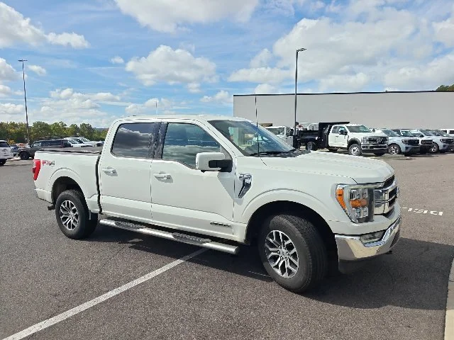 Used 2022 White Ford Lariat image 1