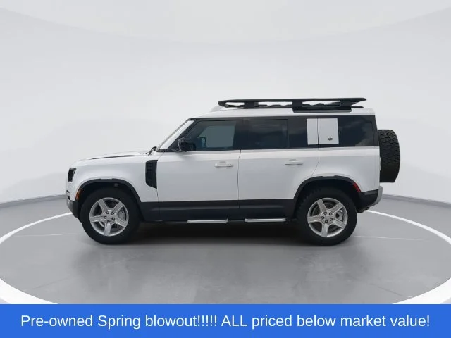 Used 2020  Land Rover SE image 5