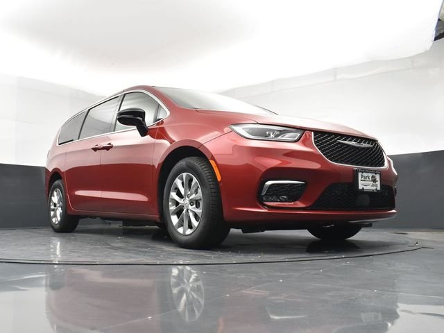 2026 Chrysler Pacifica Select - Photo 22