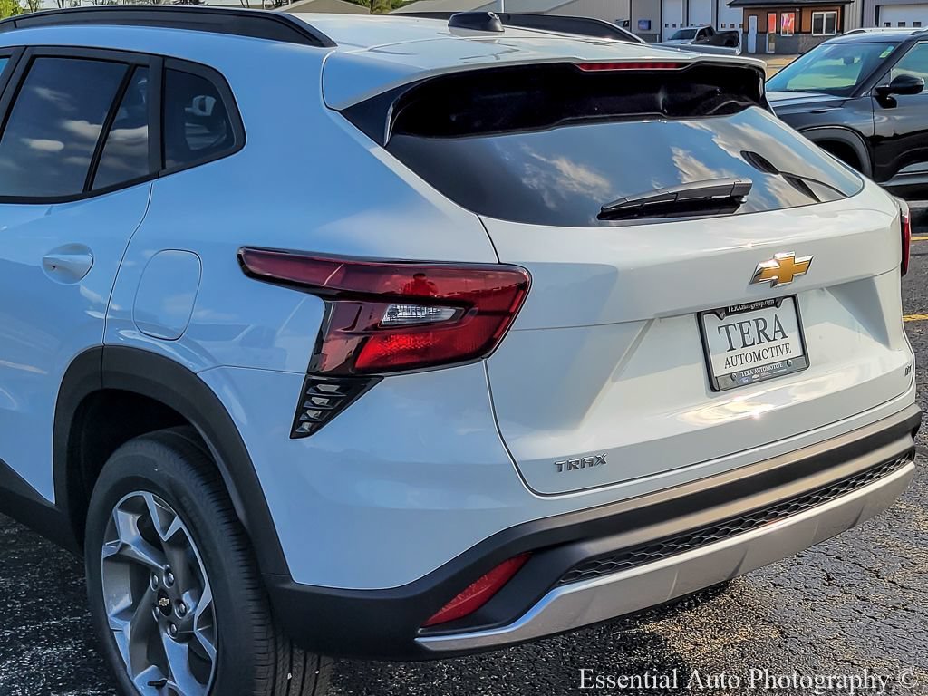 2026 Chevrolet Trax LT - Photo 6
