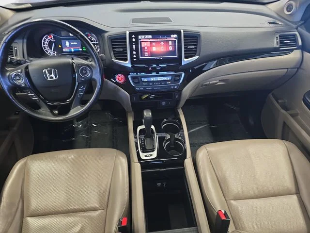 Used 2018 Red Honda RTL-E image 10