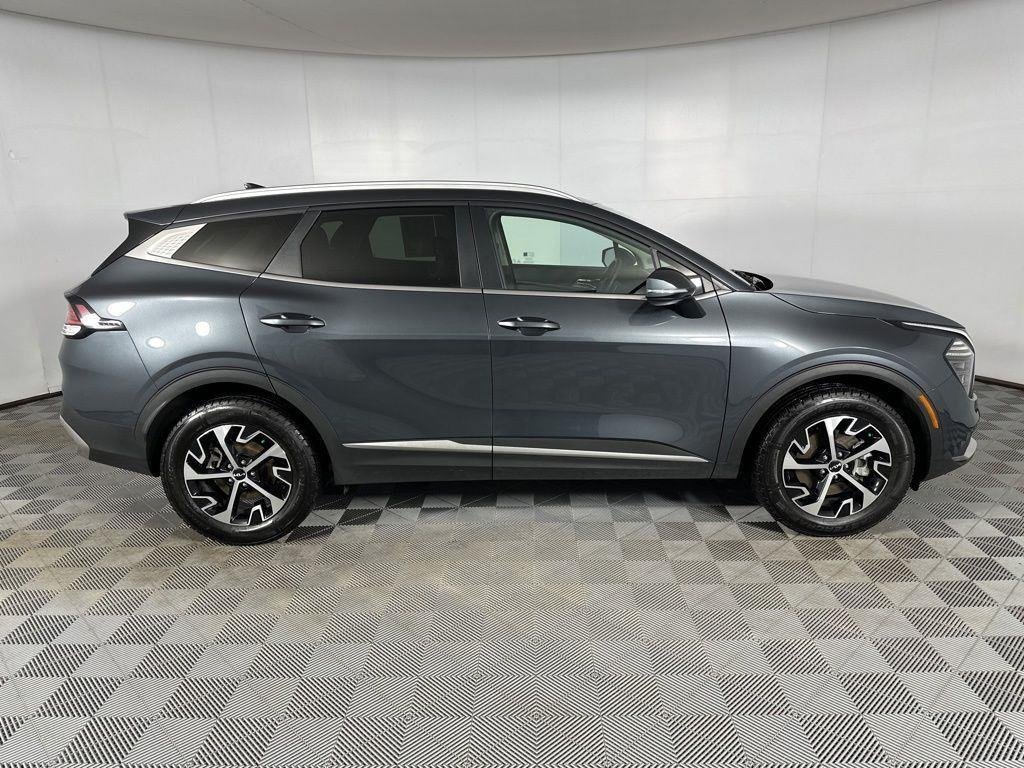 Used 2025 Gravity Gray Kia EX image 27