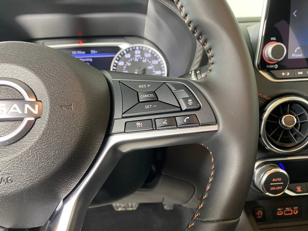 Used 2025 Gray Nissan SR image 19