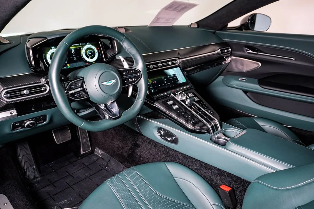 Used 2025 Aluminite Silver Aston Martin Carbon image 24
