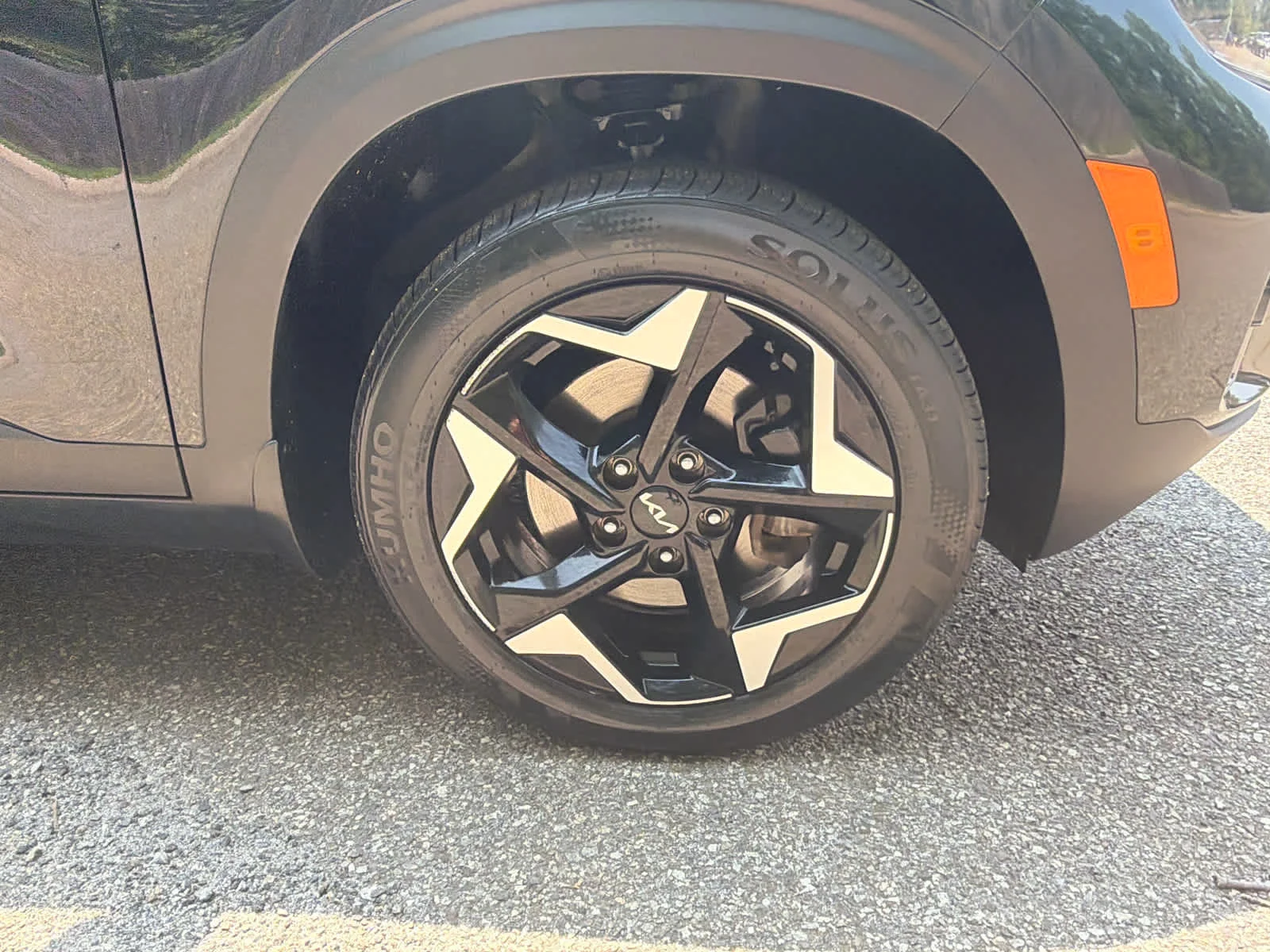 Certified Used 2024 Fusion Black Kia EX image 4