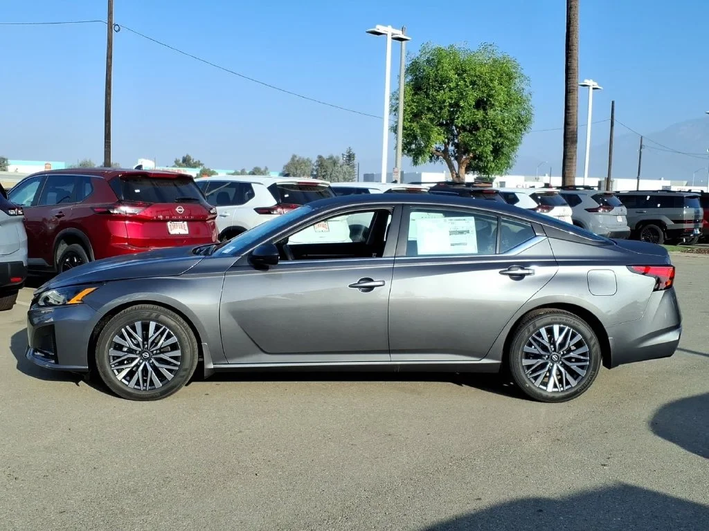 New 2026 Gun Metallic Nissan SV image 5