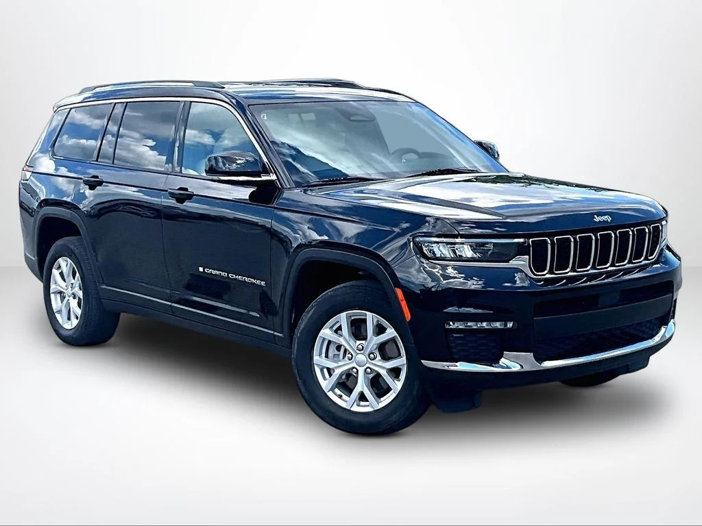 Used 2023 Black Jeep Limited image 13
