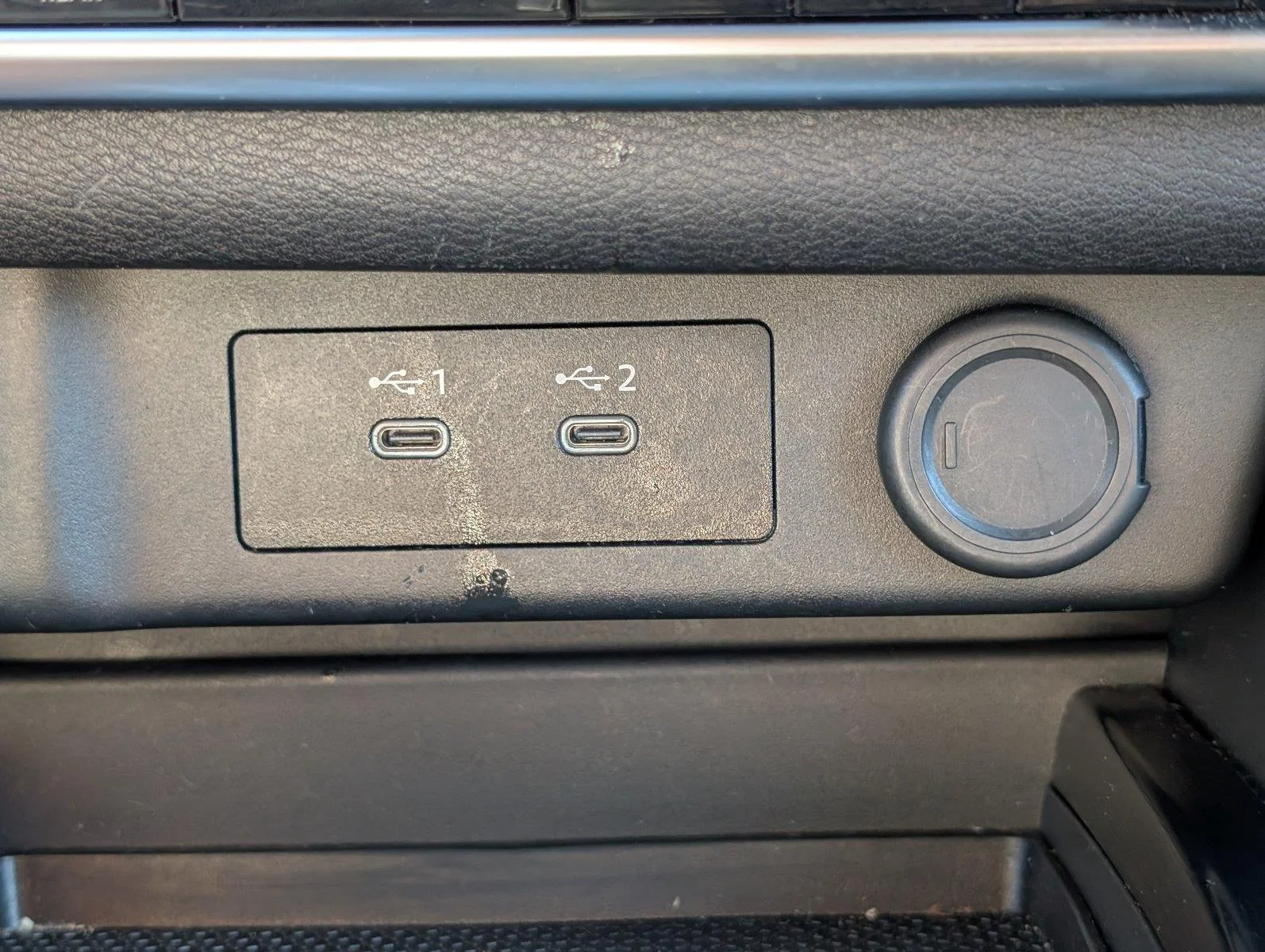 Used 2025 Gun Metallic Nissan SV image 33
