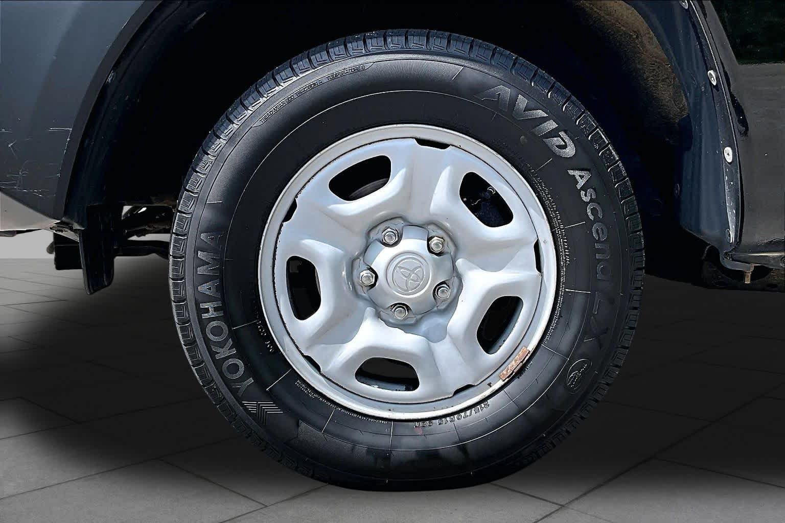 Used 2015 Black Toyota  image 10