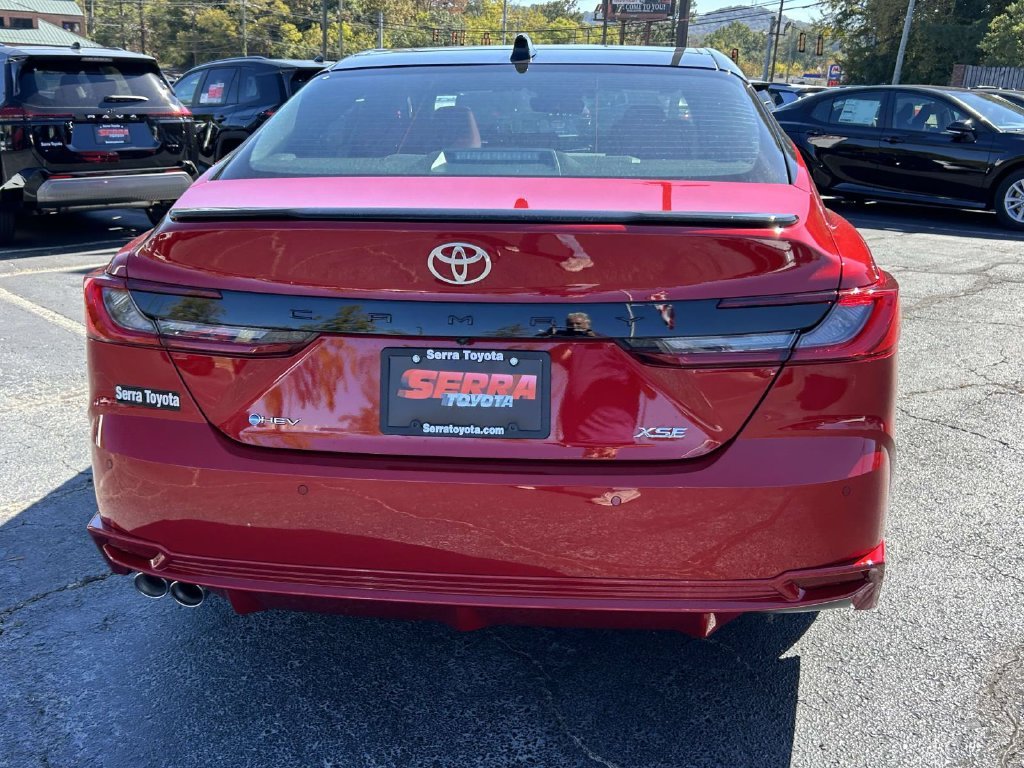 New 2027 Supersonic Red with Midnight Black Metallic roof Toyota XSE image 4
