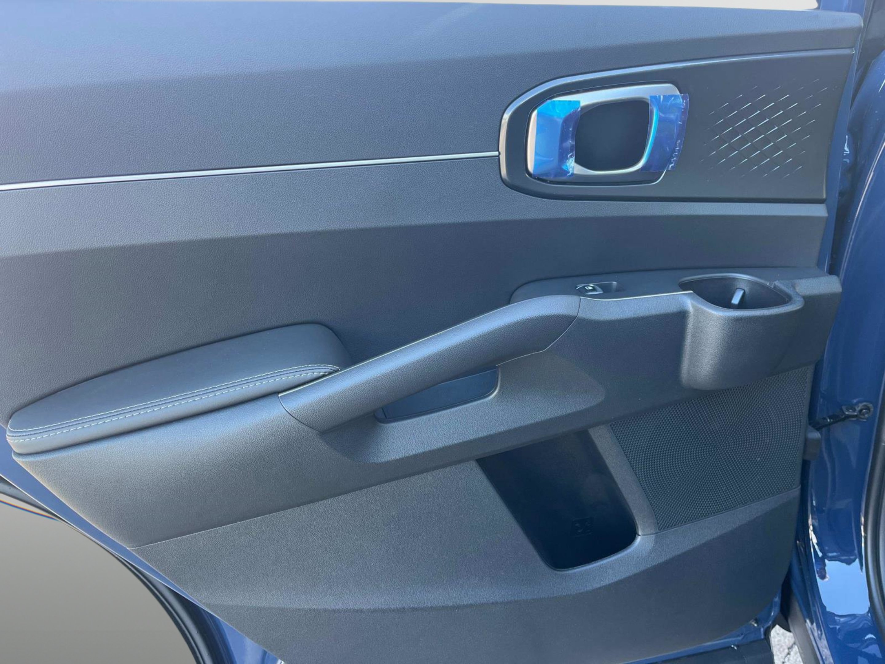 2025 Kia Sorento S - Photo 17