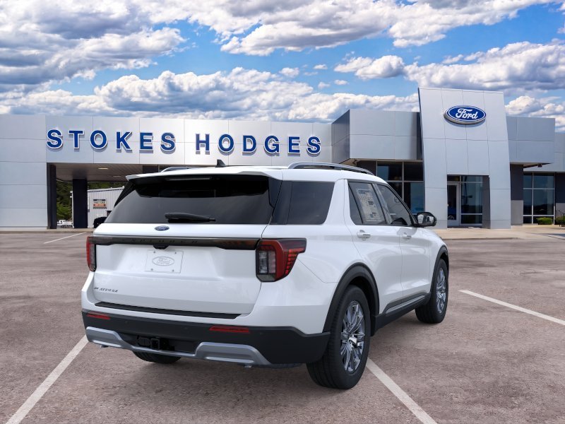 New 2026 Star White Metallic Tri-Coat Ford Platinum™ image 8