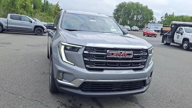 New 2027 Sterling Metallic GMC Elevation image 4