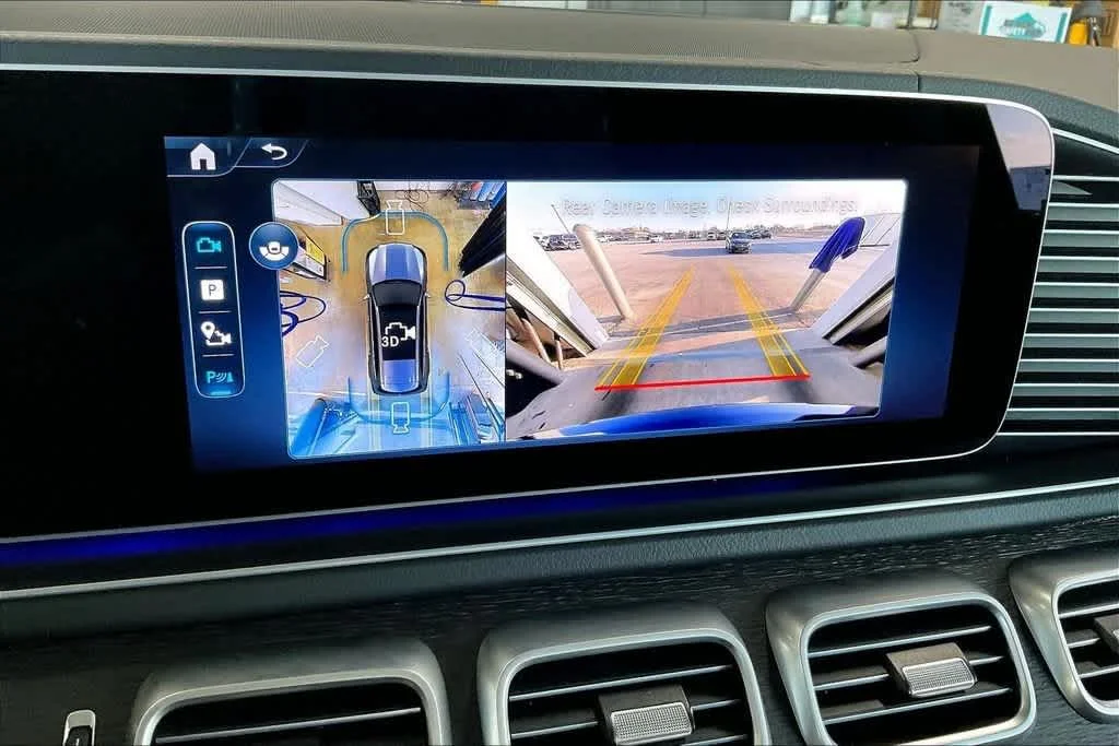 Certified Used 2026  Mercedes-Benz GLS 450 image 26
