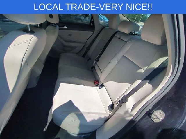 Used 2019 Black Volkswagen SEL image 31