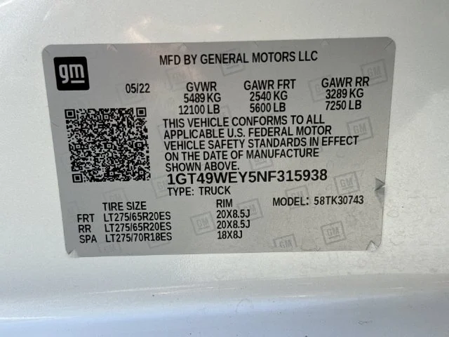 Used 2022 White GMC Denali image 37