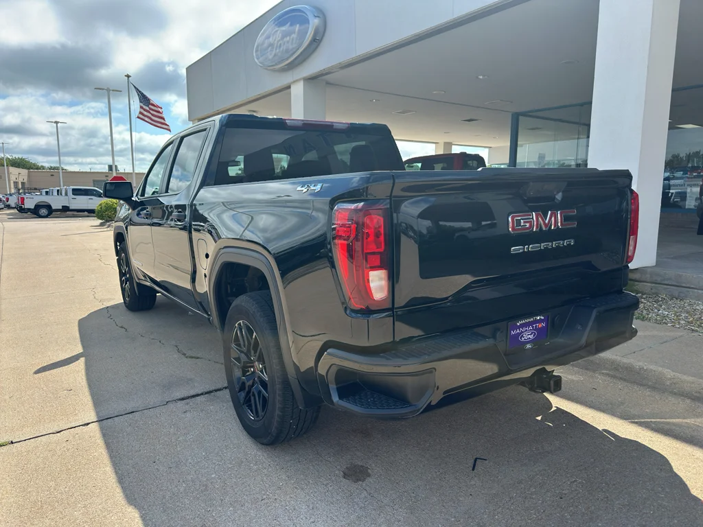 Used 2024 Onyx Black GMC Pro image 11