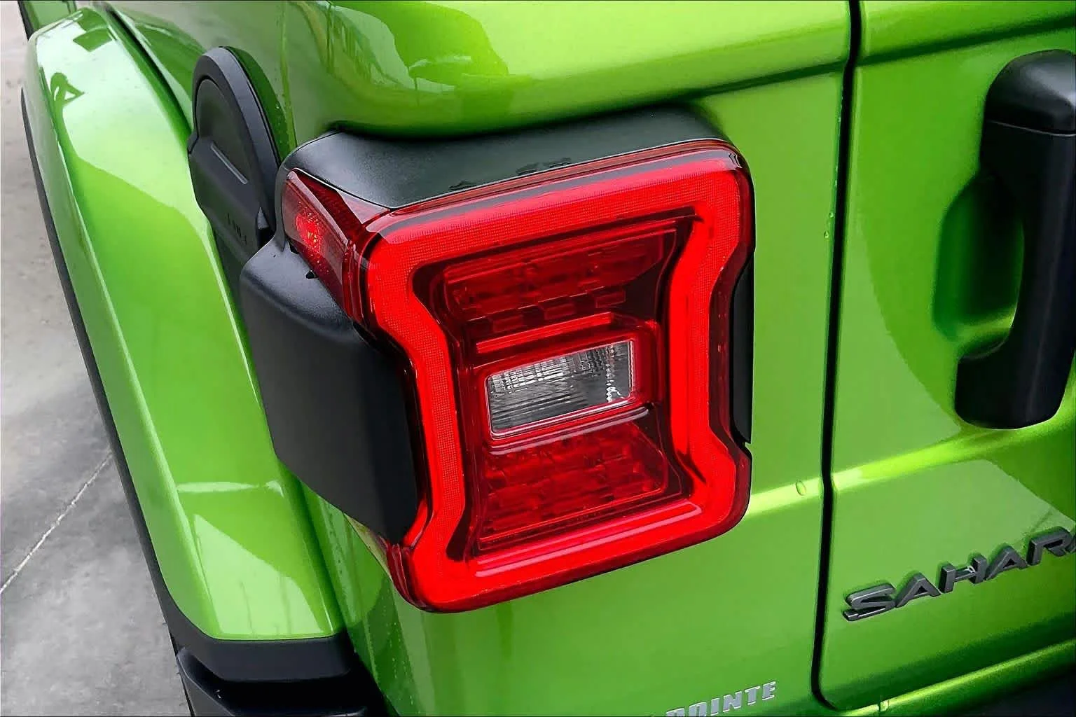 New 2026 Mojito Clear-Coat Exterior Paint Jeep Sahara image 14