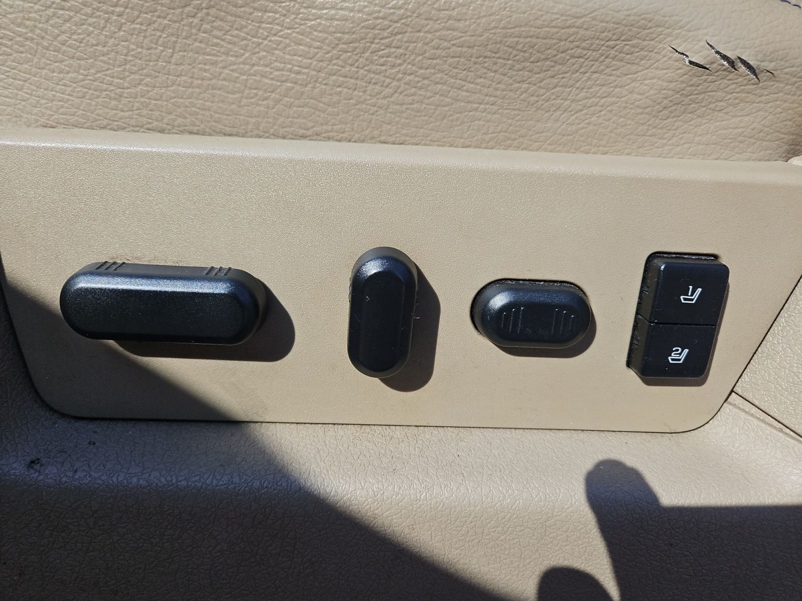 Used 2010  Ford Lariat image 20