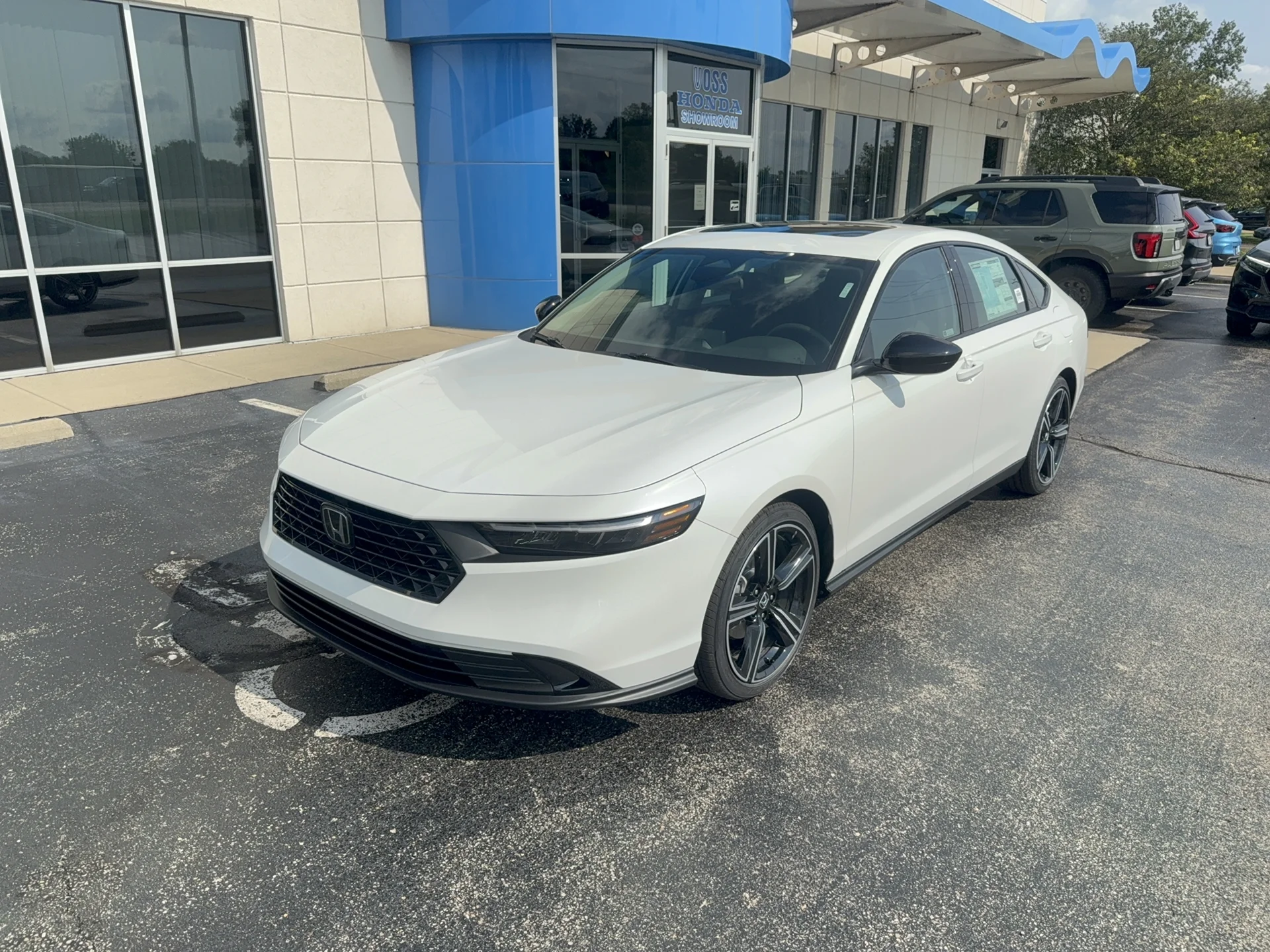 New 2026 Platinum White Pearl Honda SE image 1