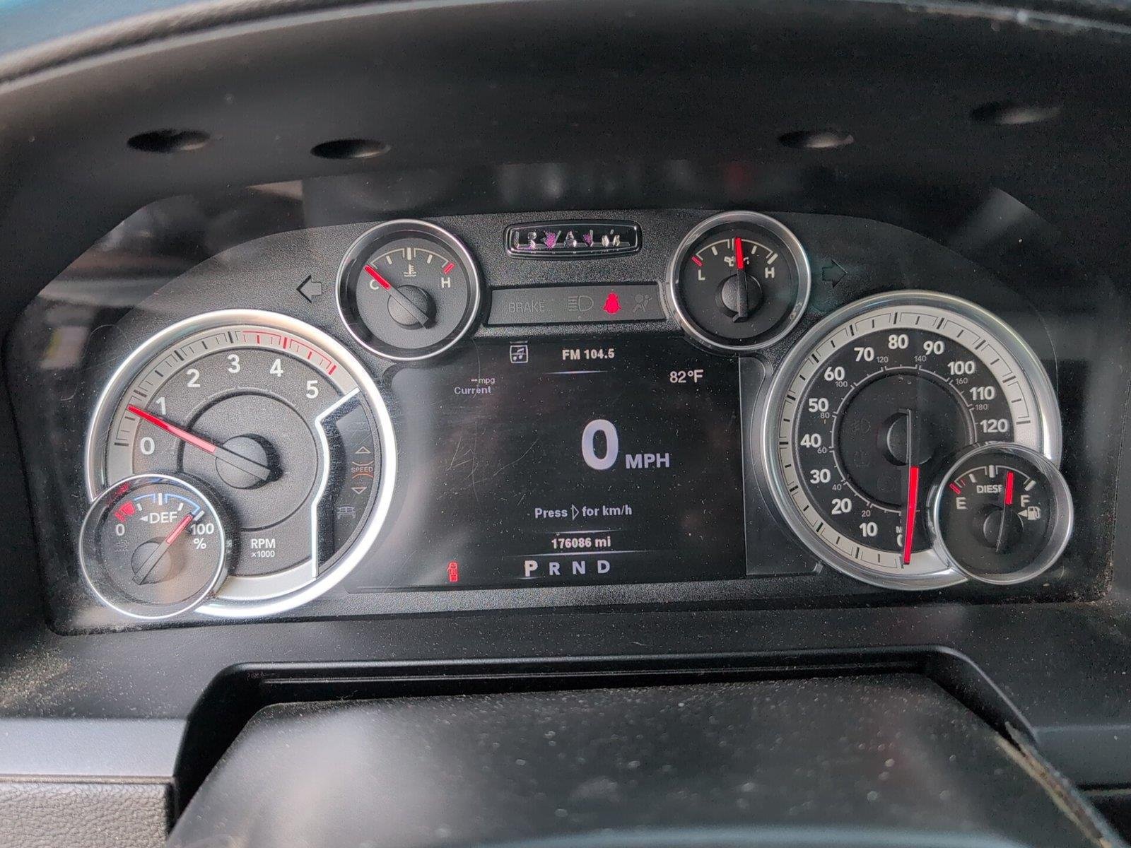Used 2014 Bright White Clearcoat Ram Laramie image 24