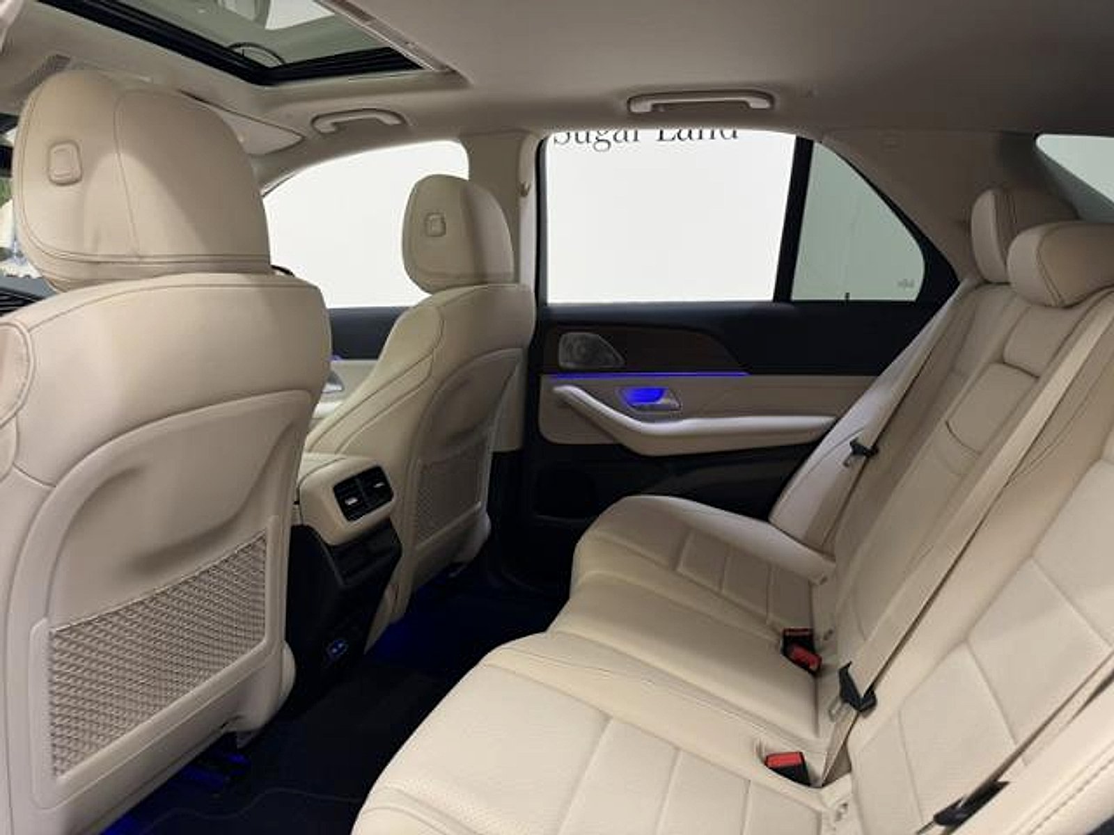 Certified Used 2025 Polar White Mercedes-Benz  image 18