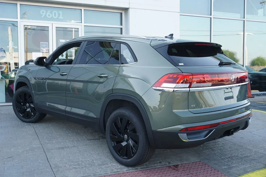 New 2026 Green Volkswagen 2.0T SE w/Technology image 8