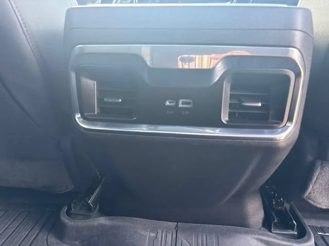 Used 2022 SUMMIT WHITE GMC Elevation image 38