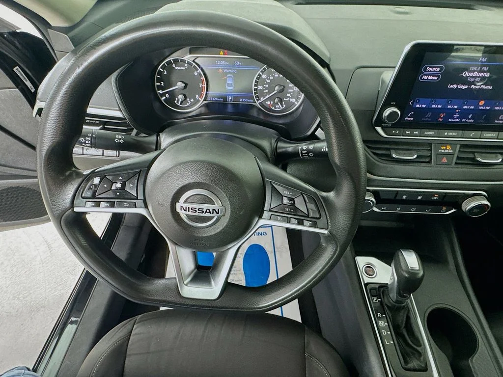 Used 2020 Super Black Clearcoat Nissan 2.5 S image 12