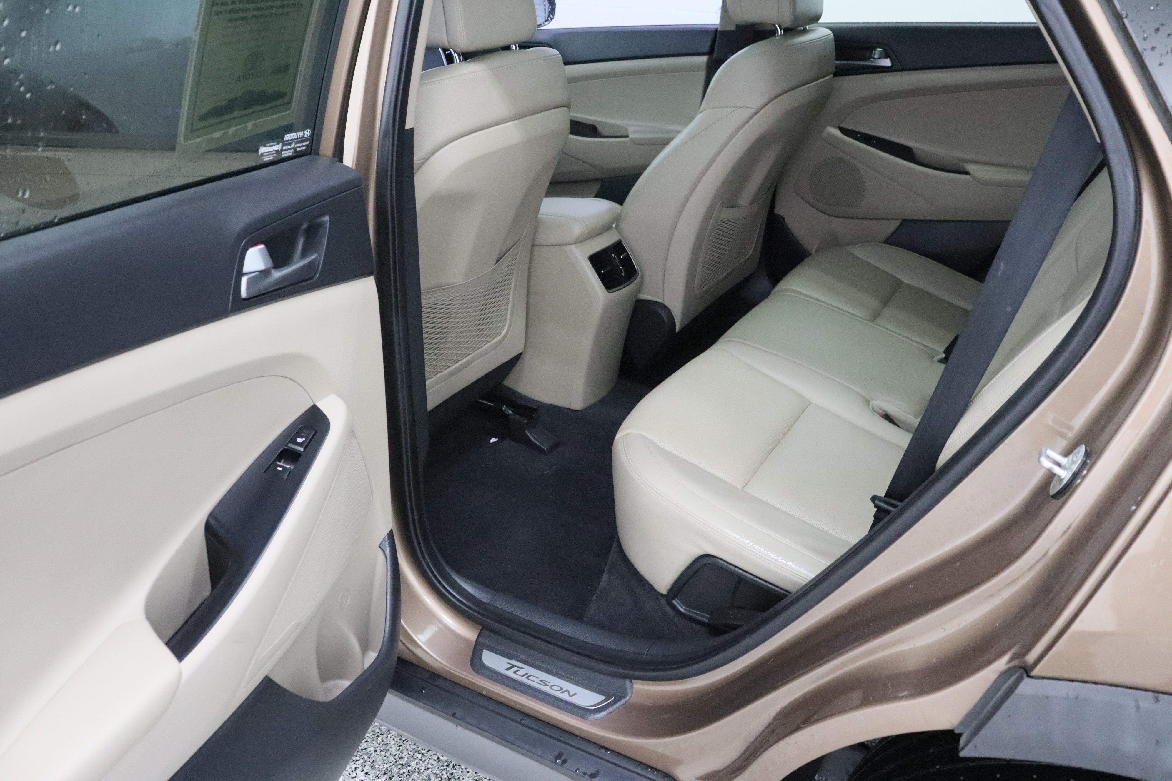 Used 2016 Mojave Sand Hyundai Limited 1.6T image 30