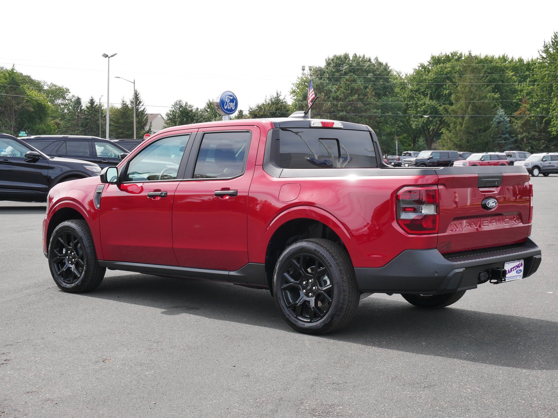 New 2026 Ruby Red Metallic Tinted Clearcoat Ford XLT image 2