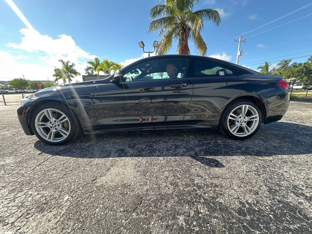 Used 2017 Black BMW xDrive image 8