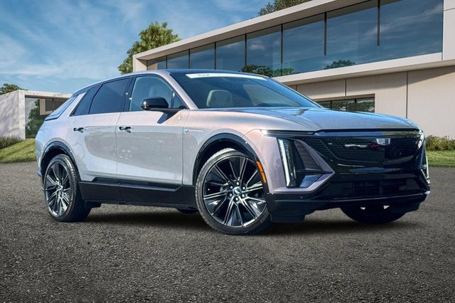 2024 Cadillac LYRIQ Sport 3