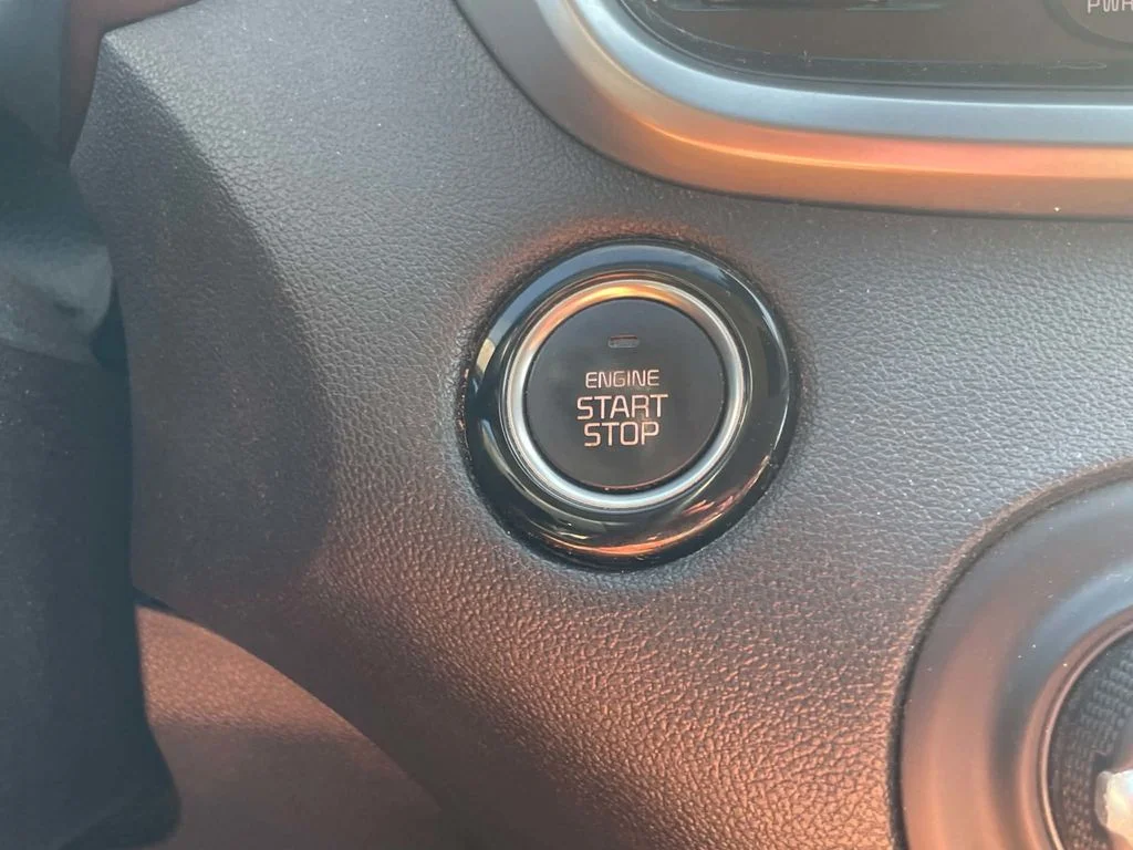 Used 2020 Black Kia SX image 22
