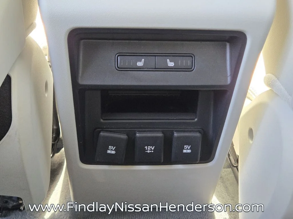 Used 2019  Land Rover HSE image 13